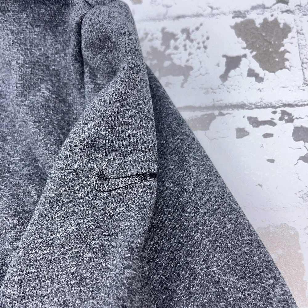 Nike Hoodie Women Large Gray Black Therma Fit Sweatshirt Sweater Performance A72